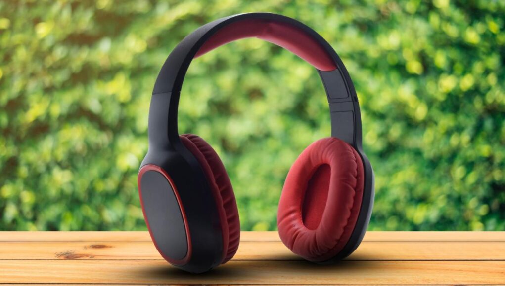 Comparing the Best Noise Cancelling Headphones of the Year