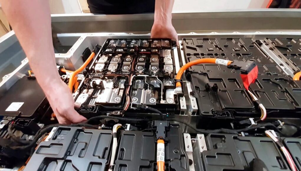 EV Maintenance Tips to Extend Vehicle Lifespan
